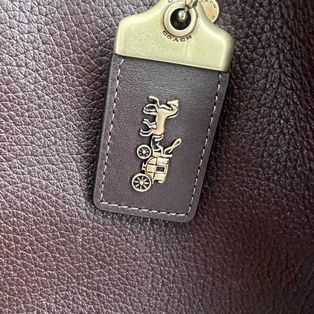 Coach Rogue 39, Maple & Brass - Picture 10 of 15